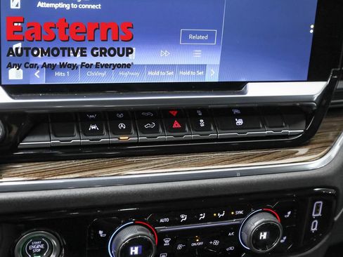 Used 2023 Chevrolet Silverado 1500 LT AWD/4WD image 20