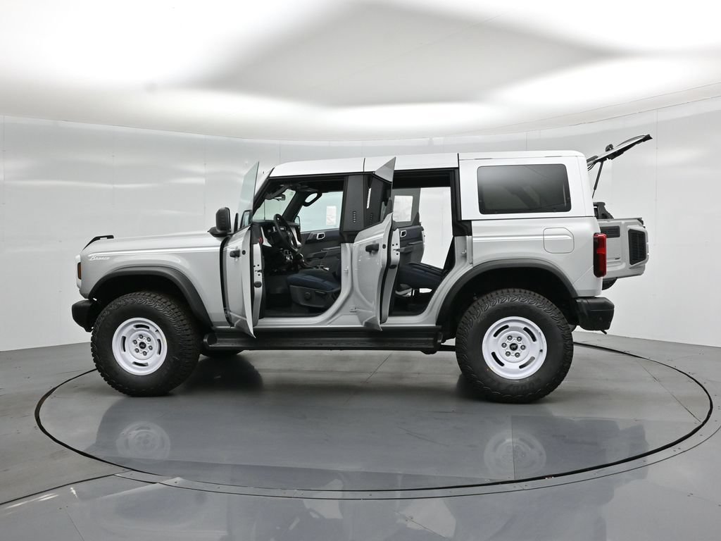 New 2026 Ford Bronco Heritage Edition AWD/4WD image 32