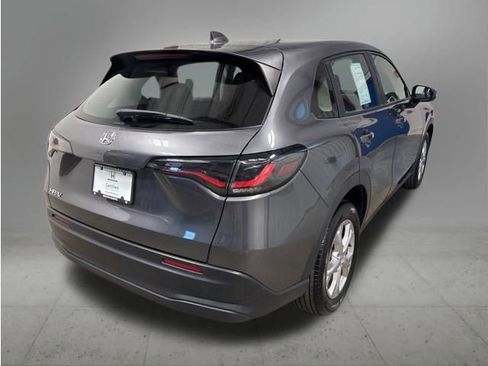Certified 2024 Honda HR-V LX image 5