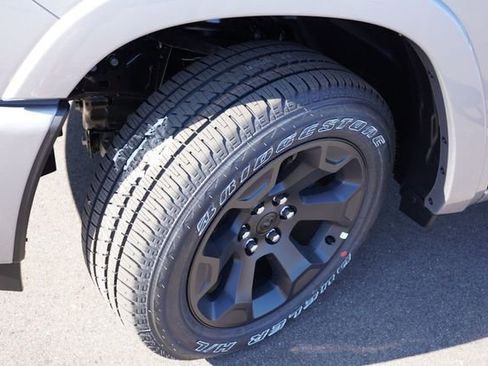 New 2026 RAM 1500 Big Horn AWD/4WD image 9