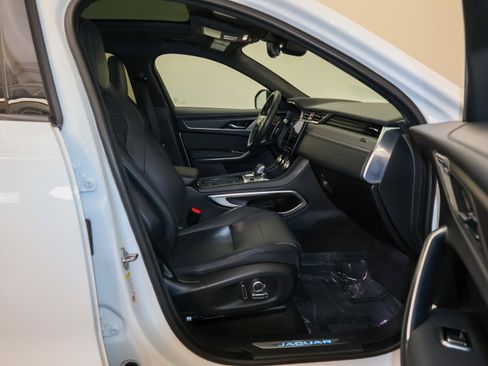 Used 2021 Jaguar F-PACE SVR image 49