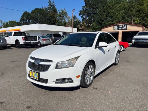 Used 2014 Chevrolet Cruze LTZ w/ Sun, Sound and Sport Package FWD image 24