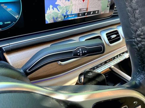 Used 2023 Mercedes-Benz GLE 450 4MATIC image 32