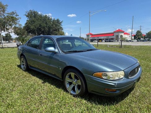 Used 2001 Buick Le Sabre Custom w/ Luxury Pkg FWD image 2