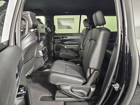 New 2026 Jeep Grand Wagoneer L Limited w/ Rear Seat Video Group I AWD/4WD image 34