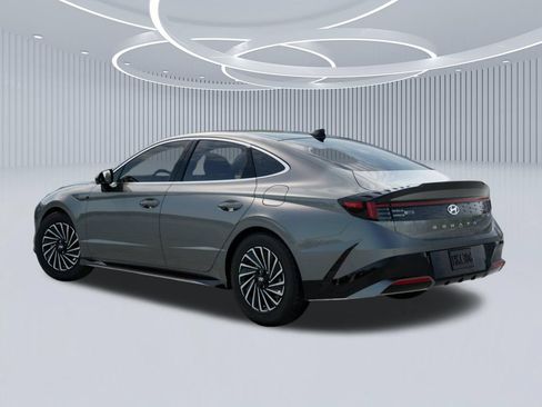 New 2026 Hyundai Sonata Limited FWD image 5