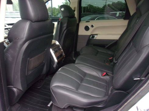 Used 2015 Land Rover Range Rover Sport HSE AWD/4WD image 10