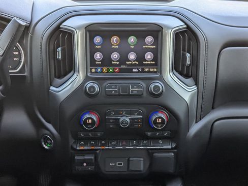 Used 2019 Chevrolet Silverado 1500 LTZ image 19