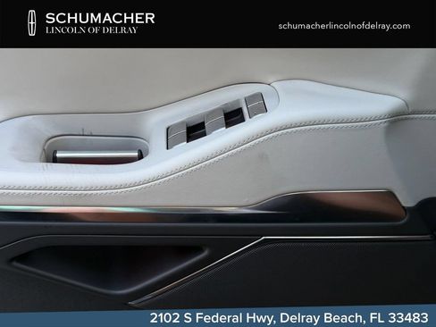 New 2026 Lincoln Navigator Premiere AWD/4WD image 23