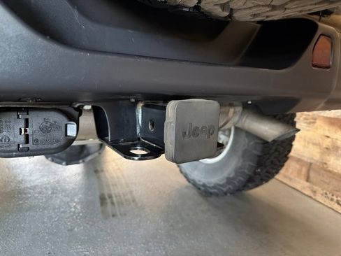 Used 2023 Jeep Wrangler Unlimited Sport AWD/4WD image 25