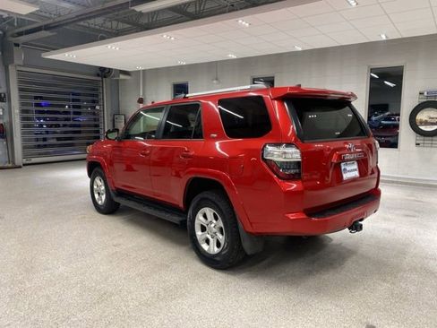 Used 2021 Toyota 4Runner SR5 Premium image 8