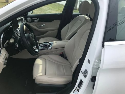 Used 2017 Mercedes-Benz C 300 4MATIC Sedan image 2