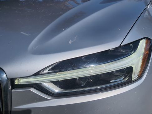 Used 2021 Volvo XC60 T5 Inscription w/ Protection Package image 6