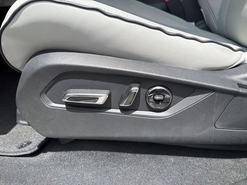 Used 2024 Acura MDX SH-AWD w/ Advance Package image 15