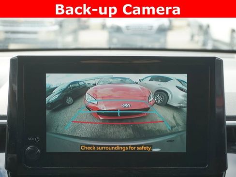 Used 2024 Toyota Corolla Cross SE image 6