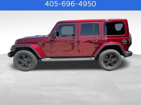 Used 2022 Jeep Wrangler Unlimited Sahara AWD/4WD image 2