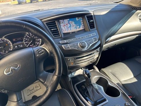 Used 2019 INFINITI QX60 Luxe w/ Essential Package image 27