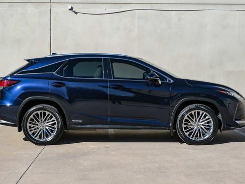 Used 2022 Lexus RX 450h AWD w/ Luxury Package image 8