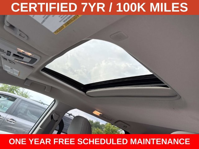 Used 2023 Toyota Sienna LE w/ LE Plus Package FWD image 16