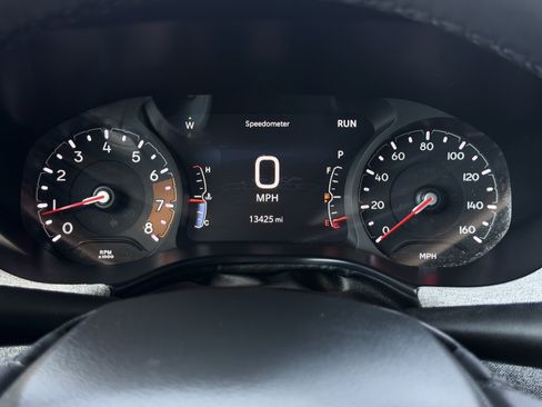 Used 2025 Jeep Compass Latitude AWD/4WD image 31
