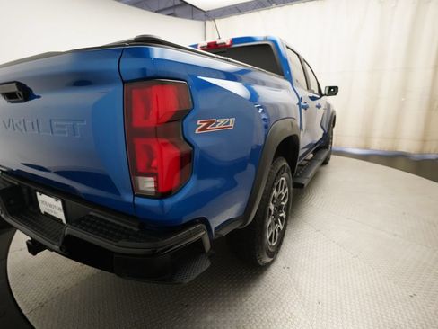 Used 2024 Chevrolet Colorado Z71 w/ Z71 Convenience Package 2 AWD/4WD image 13