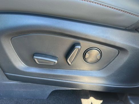 New 2026 Ford Explorer Active w/ Active Comfort Package image 14