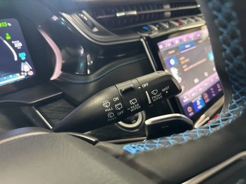 Used 2024 Jeep Grand Cherokee Trailhawk w/ Luxury Tech Group III image 42