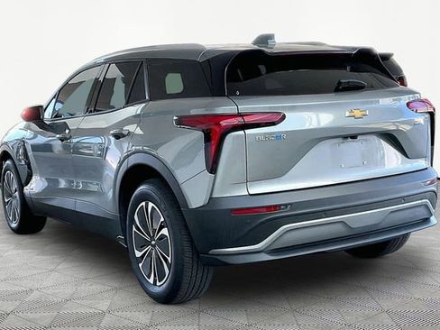 Used 2025 Chevrolet Blazer EV LT image 4