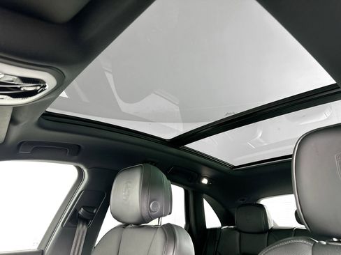 Certified 2026 Porsche Macan image 35