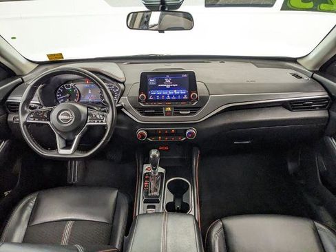Used 2023 Nissan Altima 2.5 SR AWD/4WD image 7