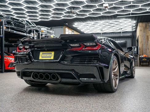 Used 2023 Chevrolet Corvette Z06 w/ Stealth Interior Trim Package image 9