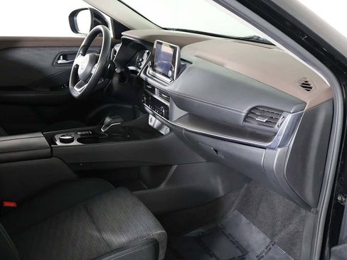 Used 2023 Nissan Rogue SV image 23