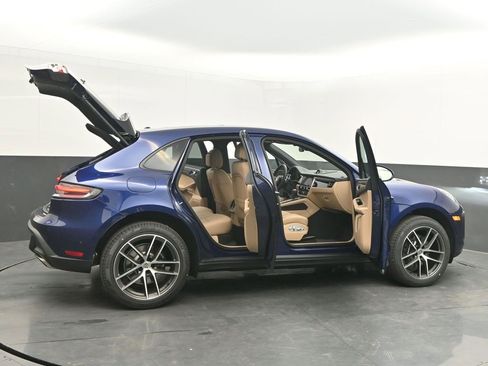 New 2026 Porsche Macan image 48