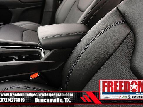 New 2026 Jeep Compass Latitude AWD/4WD image 36