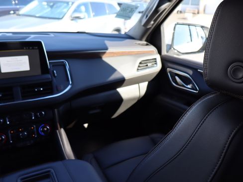 Certified 2024 Chevrolet Tahoe High Country w/ Advanced Technology Package image 16