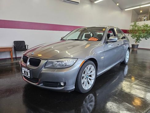 Used 2011 BMW 328i xDrive Sedan AWD/4WD image 3