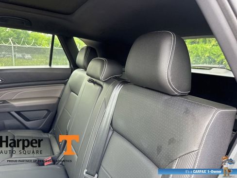 Used 2023 Volkswagen Atlas Cross Sport SEL AWD/4WD image 9