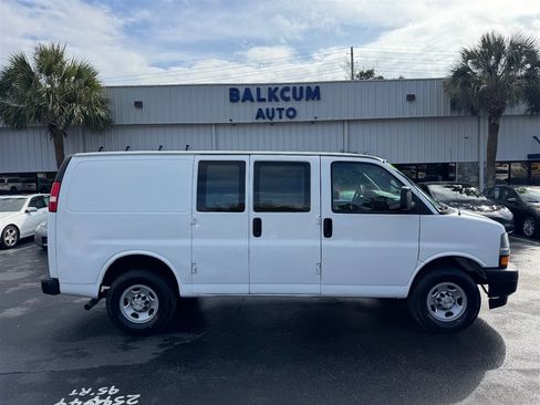Used 2022 Chevrolet Express 2500 w/ Driver Convenience Package image 1