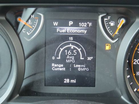 Used 2025 Jeep Wrangler Unlimited Sport AWD/4WD image 24