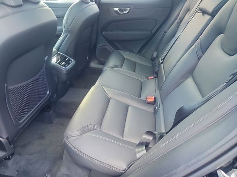 New 2026 Volvo XC60 B5 Ultra w/ Protection Package Premier image 23