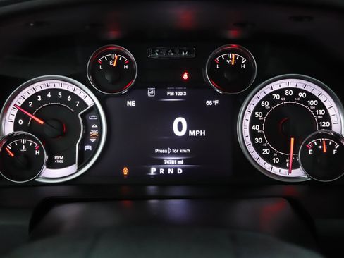 Used 2019 RAM 1500 Express w/ Express Value Package image 11