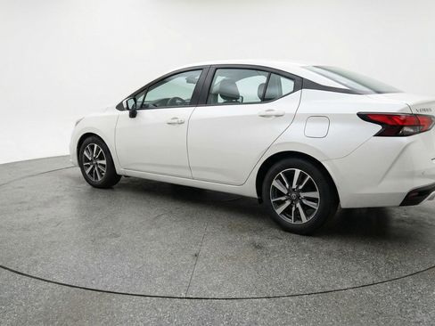 Used 2025 Nissan Versa SV image 6