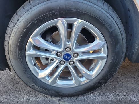 Used 2016 Ford Edge SEL w/ Equipment Group 201A image 6