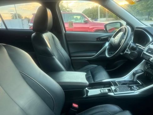 Used 2019 Mitsubishi Eclipse Cross SEL AWD/4WD image 4