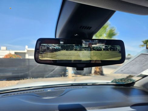 Used 2018 Buick Enclave Premium w/ Experience Buick Package FWD image 30