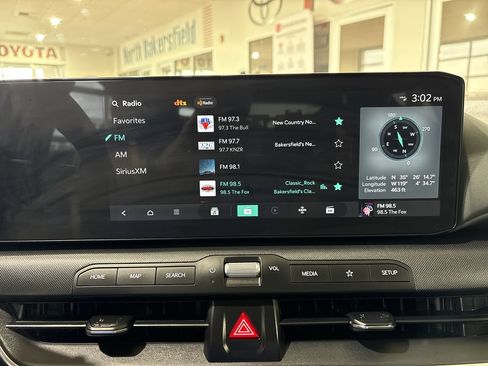 Used 2025 Kia K4 FWD image 17