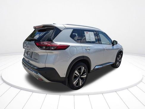 Used 2022 Nissan Rogue Platinum w/ Head-Up Display Package FWD image 4