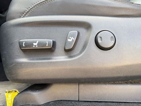 Used 2016 Toyota 4Runner SR5 Premium image 13