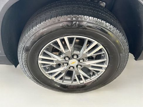 Used 2024 Chevrolet Traverse LS w/ LPO, Floor Liner Package FWD image 31