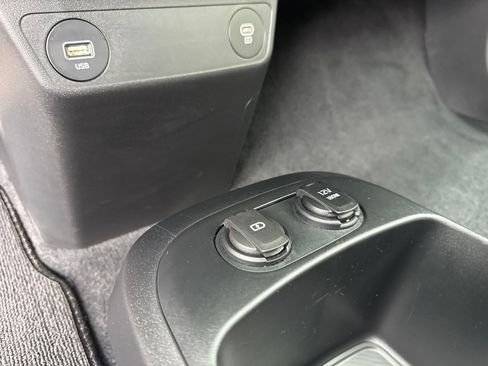 Used 2024 Kia EV6 GT-Line AWD/4WD image 25